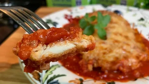 Frango à Parmegiana na Airfryer: receita rápida, crocante e sem fritura